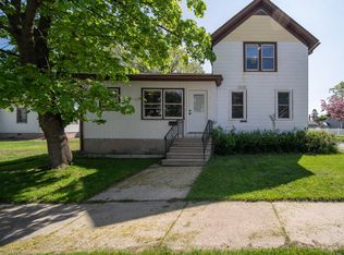 574 Oak St, Neenah, WI 54956
