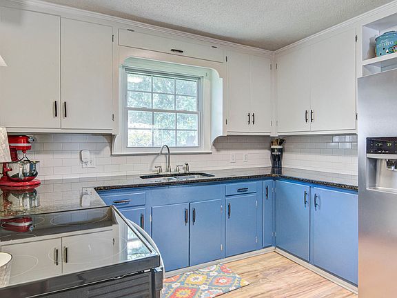 4th image of 5107 Parkside Dr