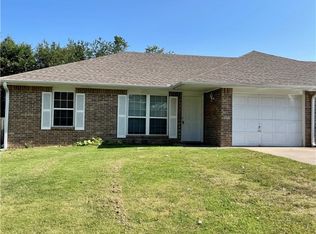 2670 Ruth Ave, Springdale, AR 72764