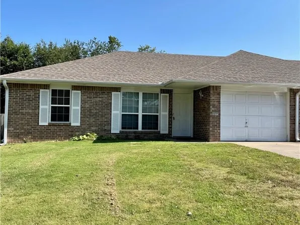 2670 Ruth Ave, Springdale, AR 72764