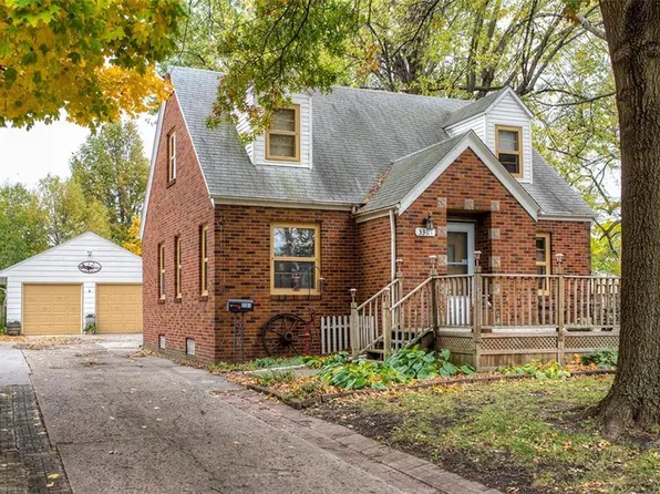 3301 52nd St, Des Moines, IA 50310