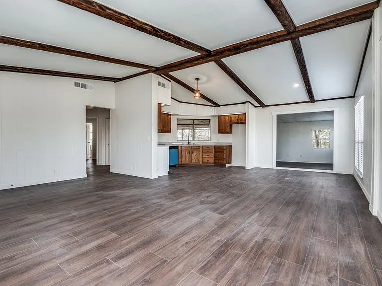 701 S Main St — Photo 2
