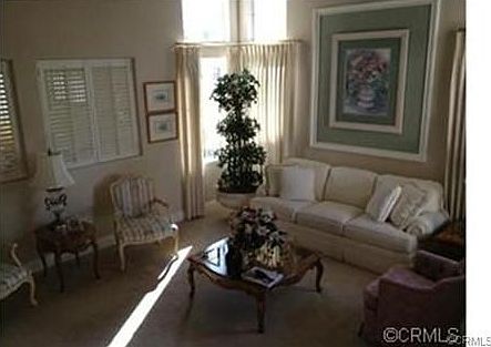 3rd image of 5921 Park Crest Dr