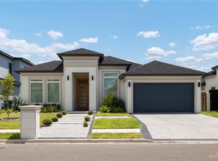 2214 E 6th St, Mission, TX 78572