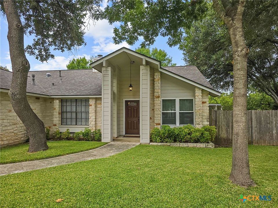 1st image of 2610 Quanah Dr