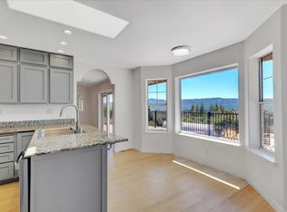 18342 Piper Ln, Penn Valley, CA 95946