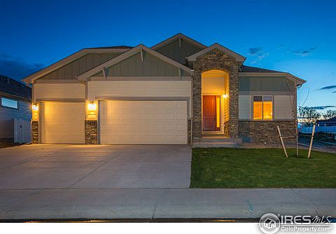 1st image of 438 Vermilion Peak Dr