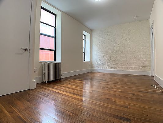 3rd image of 455 Hudson St APT 30