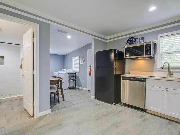 541 Circle Dr — Photo 11