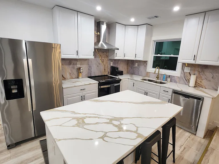 1101 Oak Knoll Ter SE — Photo 11