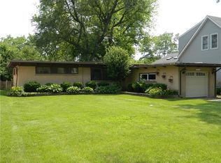 337 E Washington St, Des Plaines, IL 60016