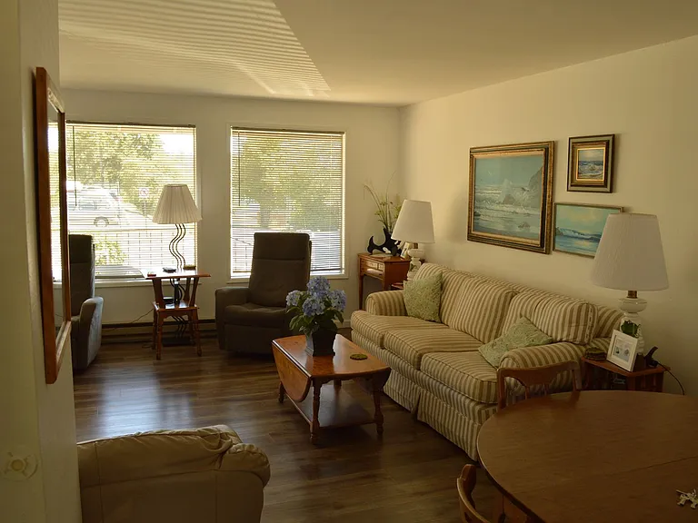 505 Tucker Ave — Photo 8