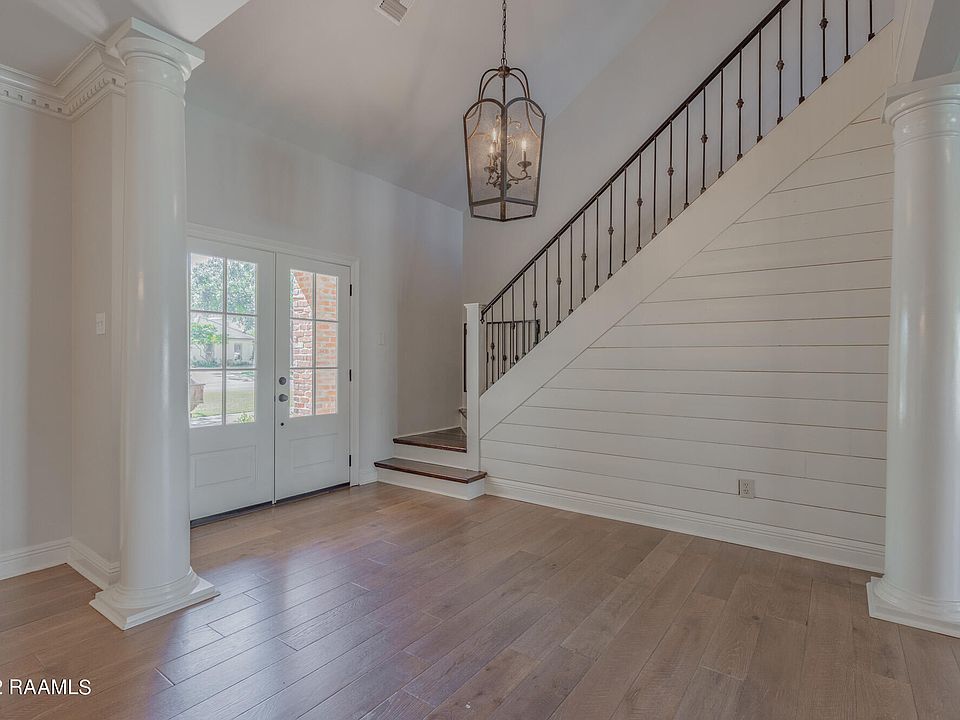 1200 W Bayou Pkwy, Lafayette, LA 70503 MLS 22009725 Zillow