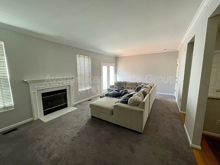 5776 Kingsbury Pl — Photo 6