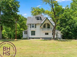 727 W Beaver St APT 2, Zelienople, PA 16063