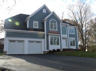 12 Reservoir Ave, Needham, MA 02494