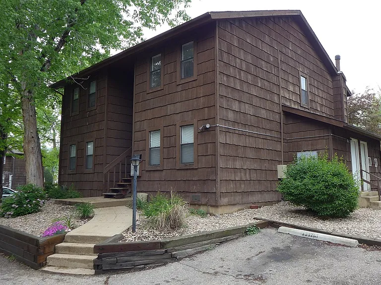 3592 Nottingham Ct #3 — Photo 1