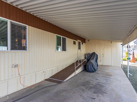 3rd image of 11425 E UNIVERSITY Drive #140