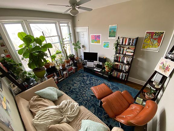 2nd image of 946 N California Ave APT 3F
