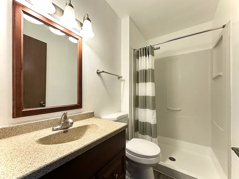 436 Bayview Ave — Photo 6