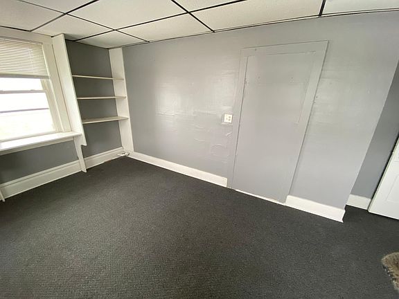 5th image of 105 E Lincoln Ave #6