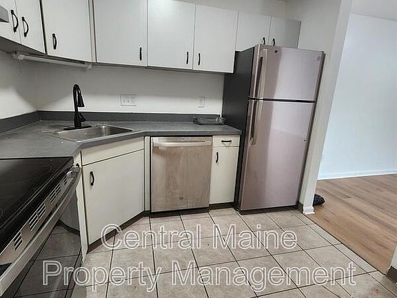 4th image of 39 Northern Avenue Hts APT 5
