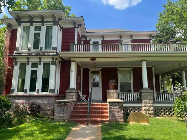 311 E 3rd Ave, Saint John, KS 67576