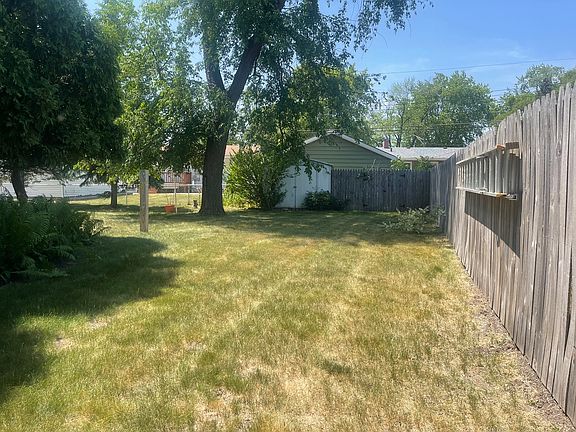 2nd image of 45 Arapaho Dr