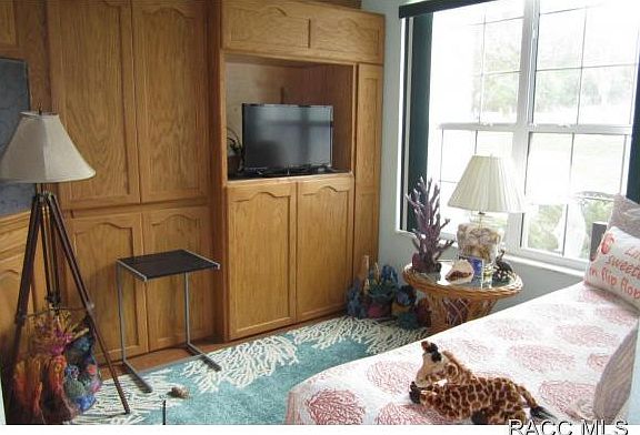5th image of 5282 N Mint Point