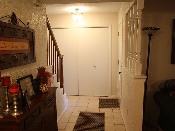 Front Entryway & Closet
