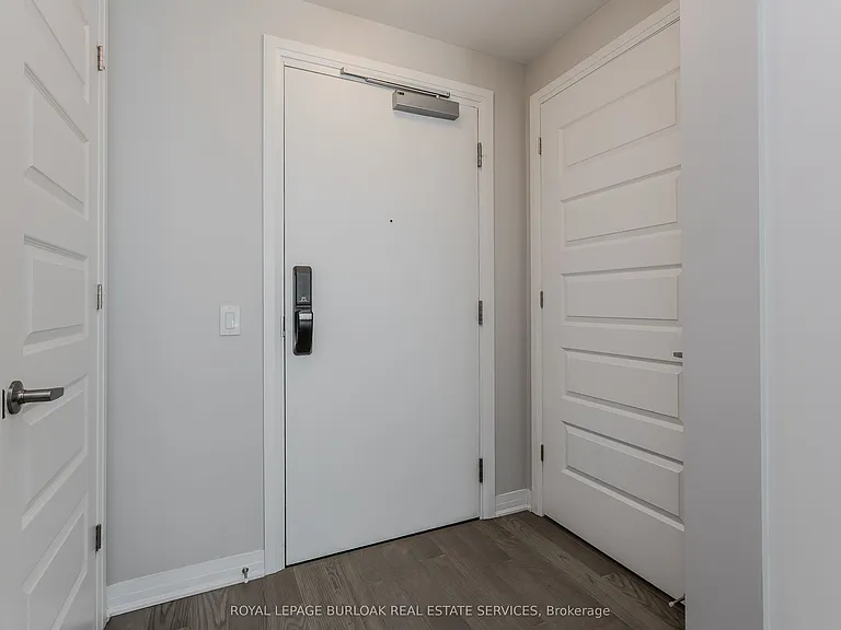 460 Gordon Krantz Ave #112 — Photo 5