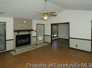 935 Santiato Dr, Fayetteville, NC 28314