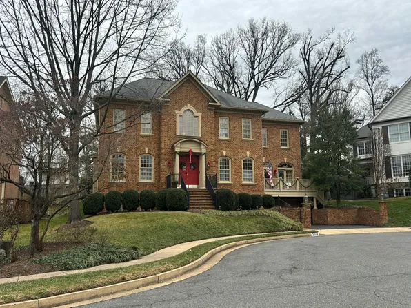 3013 N Dickerson St, Arlington, VA 22207