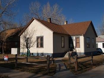 2nd image of 802 S 5th St