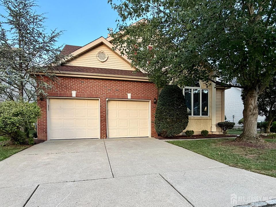 1st image of 49 Dawson Ln