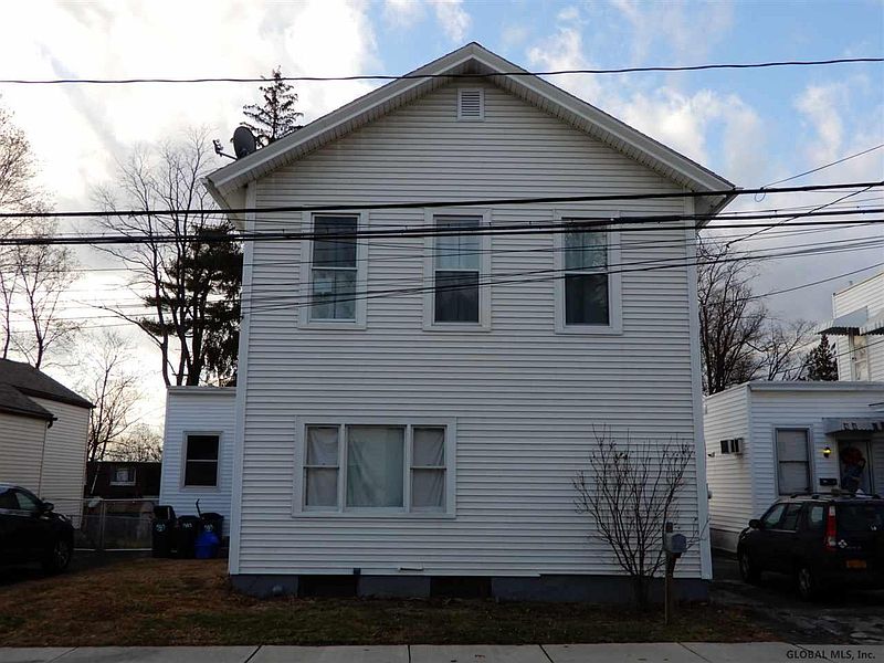 2nd image of 211 STOW Avenue