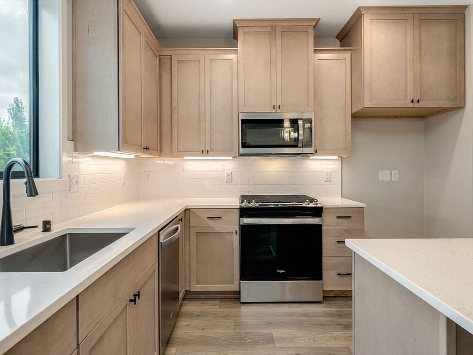 1st image of 6706 NE 132nd St #6706