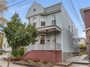 514 Cross St, Harrison, NJ 07029