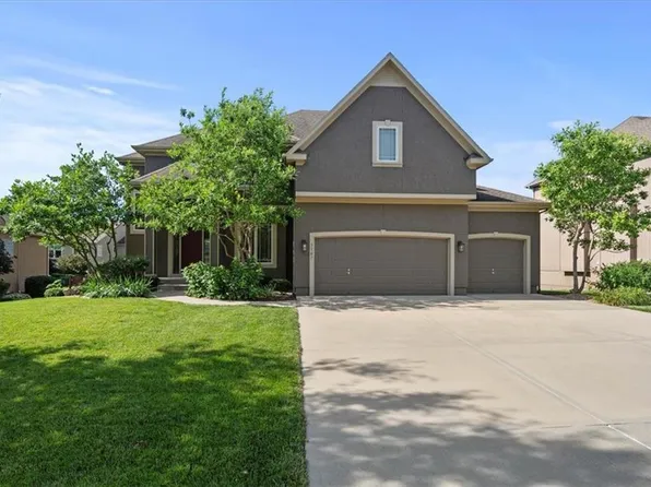 3107 W 155th Ter, Overland Park, KS 66224