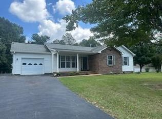 103 W Dell Rd, Dickson, TN 37055