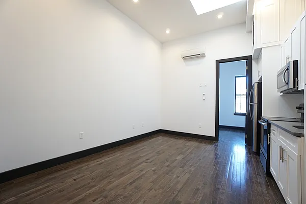 Rented by Rennit Inc. | media 1