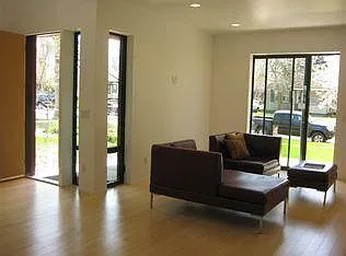 2030 S Williams St — Photo 4