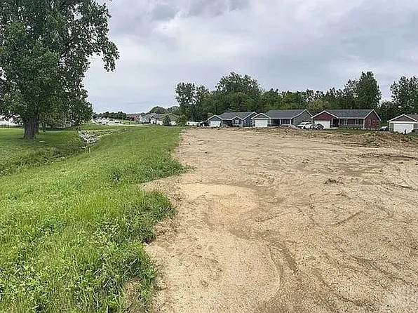 4133 Midfield St, Springfield, OH 45503