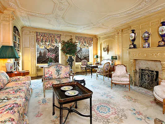 Sold by Sotheby's International Realty | media 25