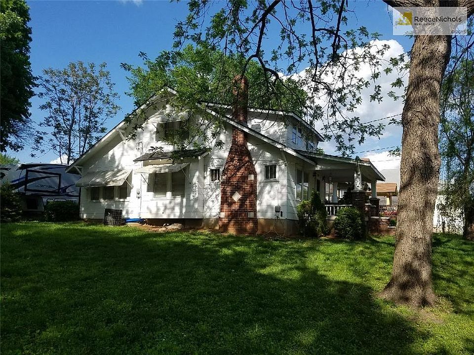 1st image of 10604 E 15th St