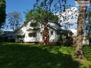 10604 E 15th St S, Independence, MO 64052