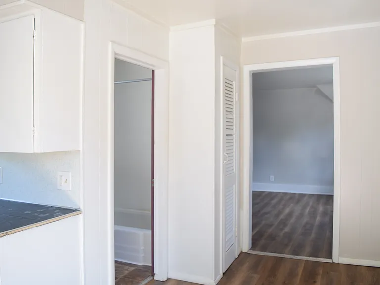 856 Lafayette Ave NE #2 — Photo 10