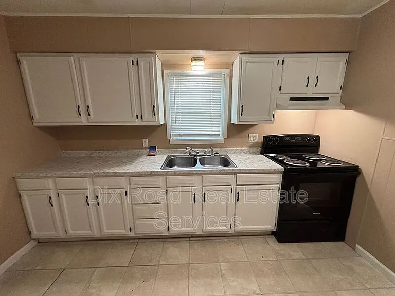 1109 Oxford State Rd — Photo 7