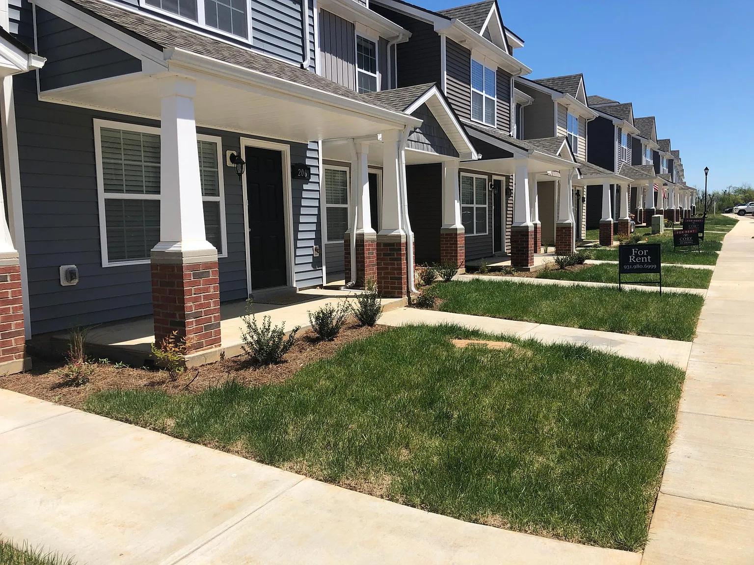 2 bed, 2.5 bath, 1214 sqft, $1,400 — Photo 2