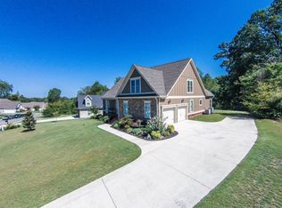365 Winding Ridge Rd, Rock Spring, GA 30739
